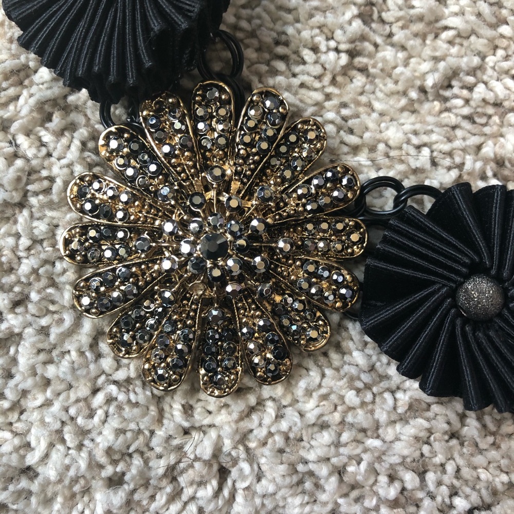 Express Statement Necklace - image 2